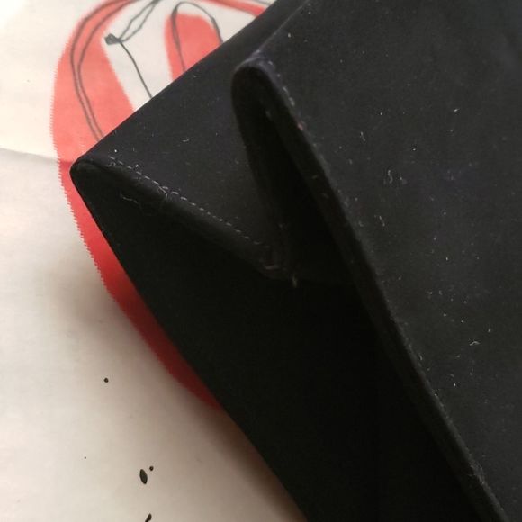 vintage velvet finish chain handbag - Picture 12 of 12